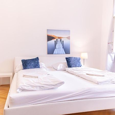 Amazing 2Br City Stay, Wiener Stadthalle Exterior foto
