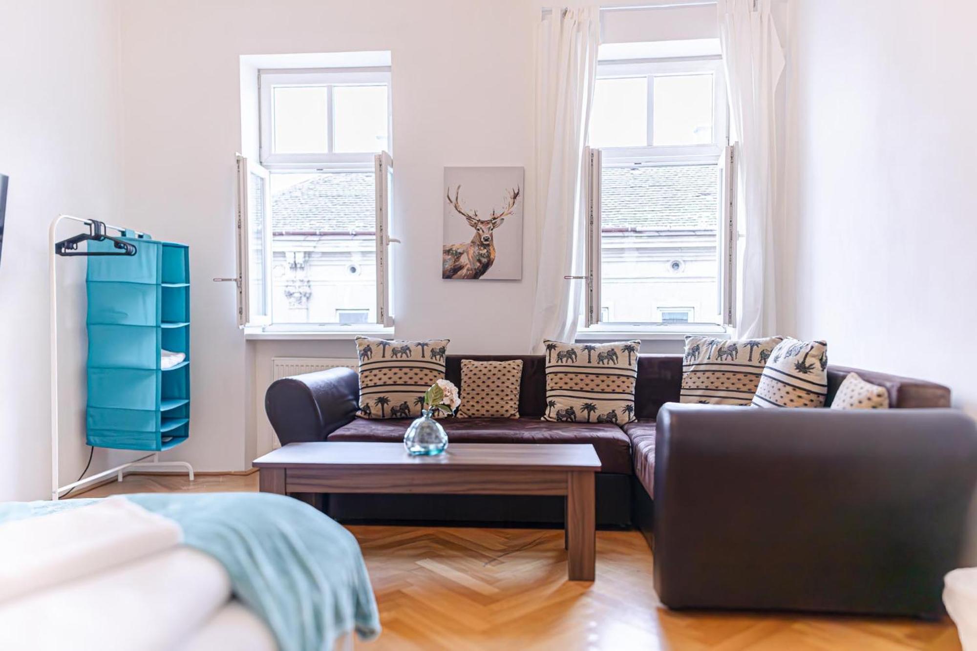Amazing 2Br City Stay, Wiener Stadthalle Exterior foto