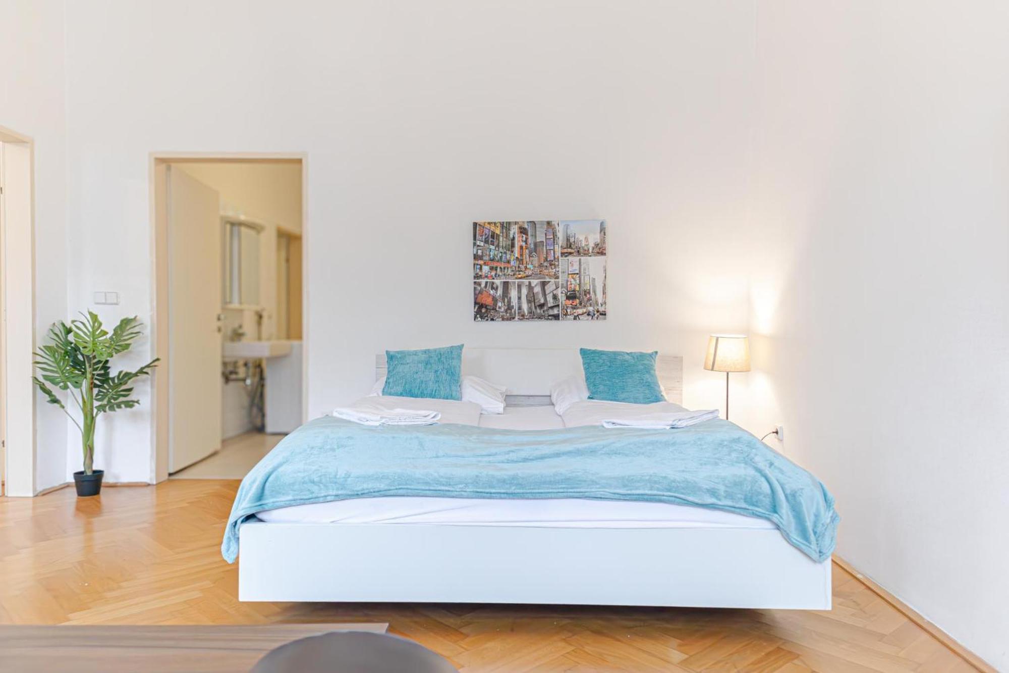 Amazing 2Br City Stay, Wiener Stadthalle Exterior foto