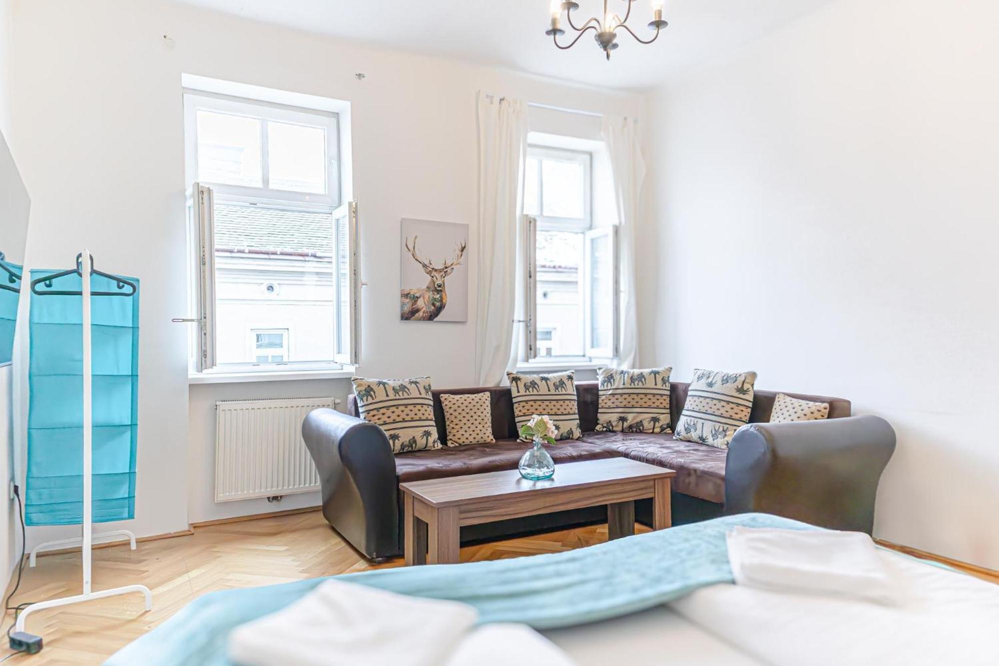 Amazing 2Br City Stay, Wiener Stadthalle Exterior foto