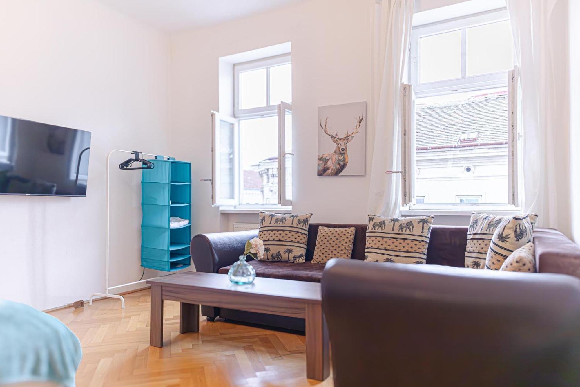 Amazing 2Br City Stay, Wiener Stadthalle Exterior foto