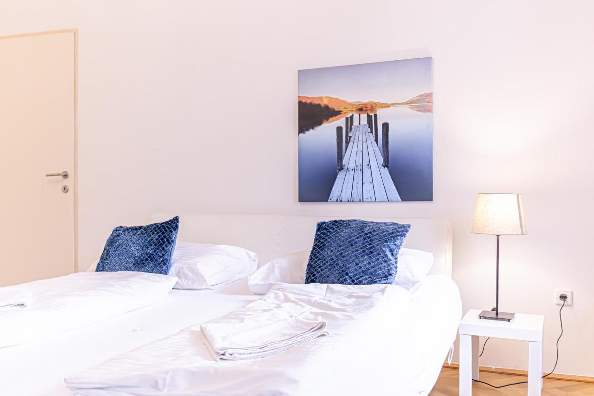 Amazing 2Br City Stay, Wiener Stadthalle Exterior foto